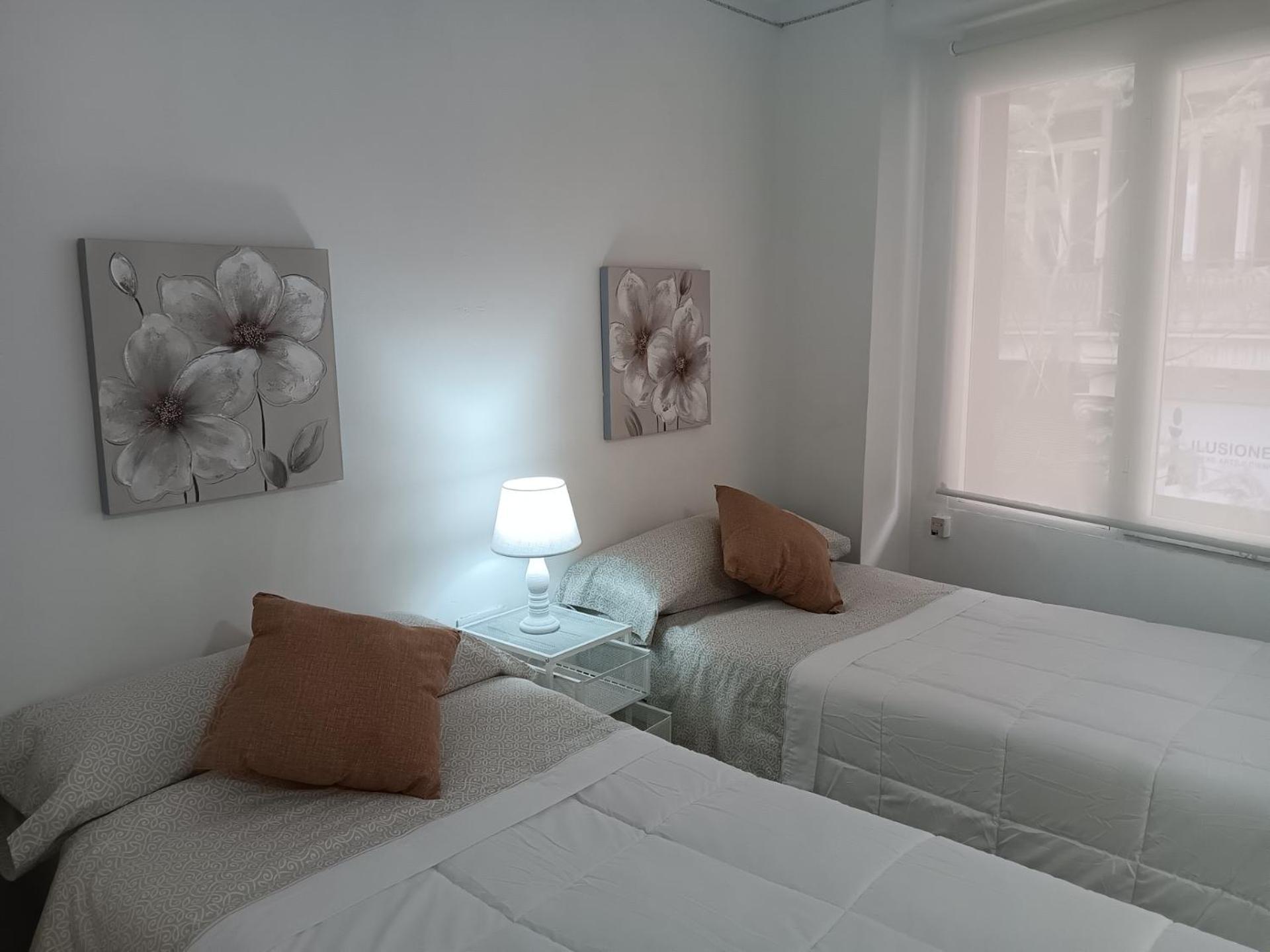 Apartamento Familiar Centro Historico Plaza Ayuntamiento "Ciutat Vella" บาเลนเซีย ภายนอก รูปภาพ