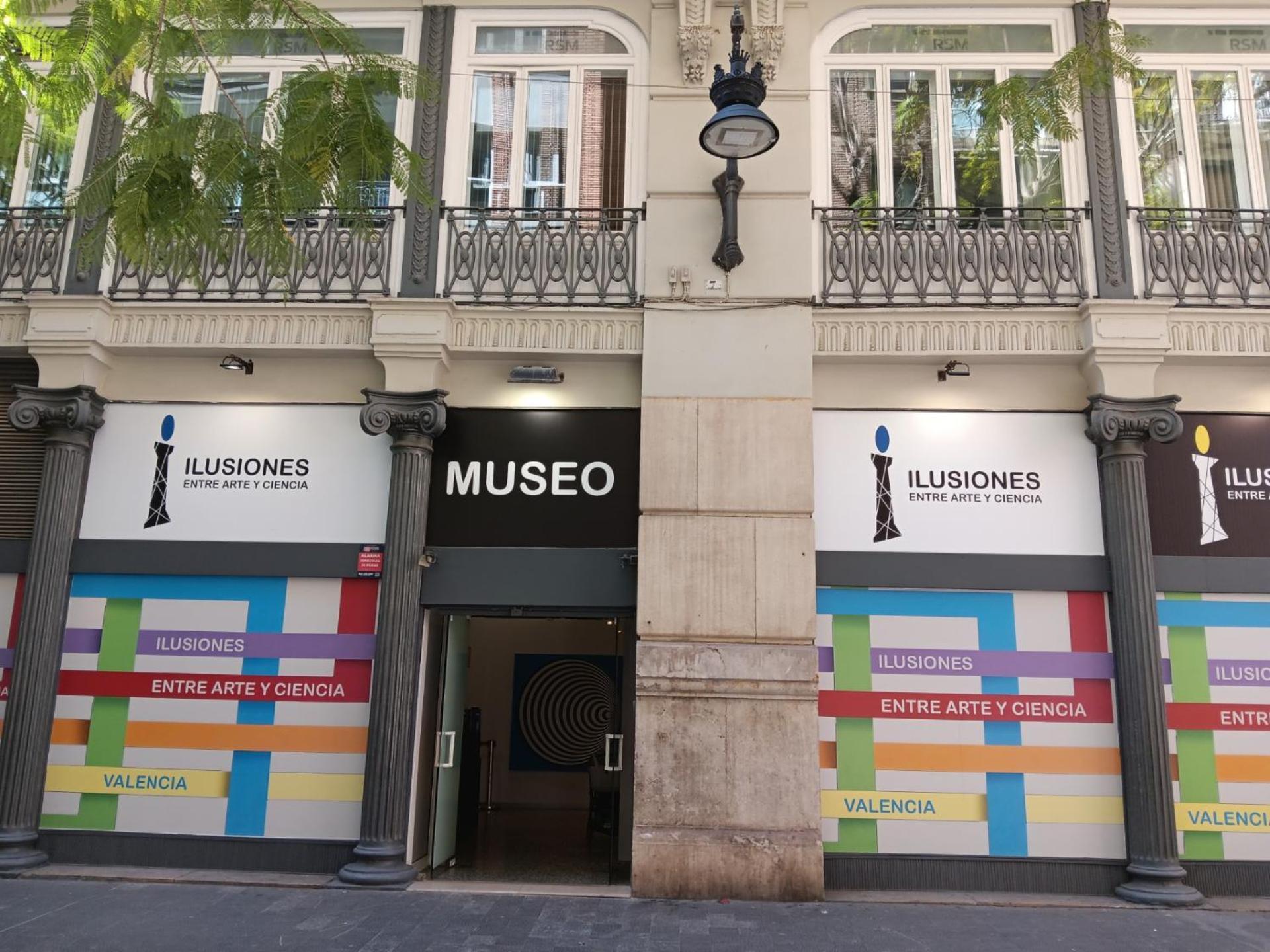 Apartamento Familiar Centro Historico Plaza Ayuntamiento "Ciutat Vella" บาเลนเซีย ภายนอก รูปภาพ