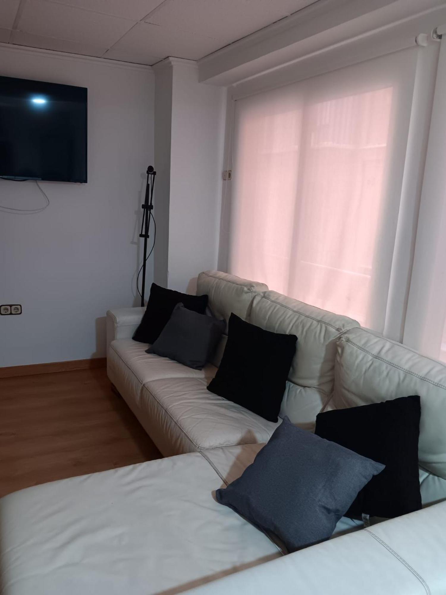 Apartamento Familiar Centro Historico Plaza Ayuntamiento "Ciutat Vella" บาเลนเซีย ภายนอก รูปภาพ